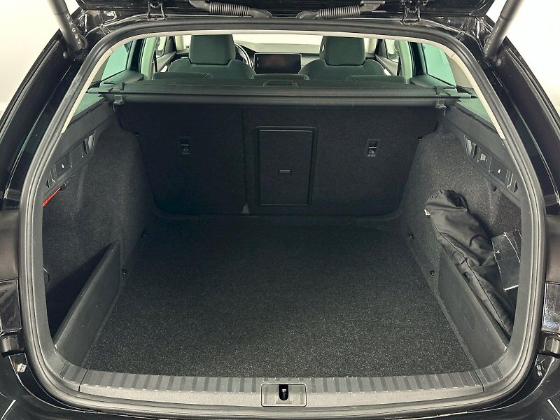 Škoda Octavia (2023) DSG 2.0 TSI 140 kW 4x4 Style - fotka 30 z 34