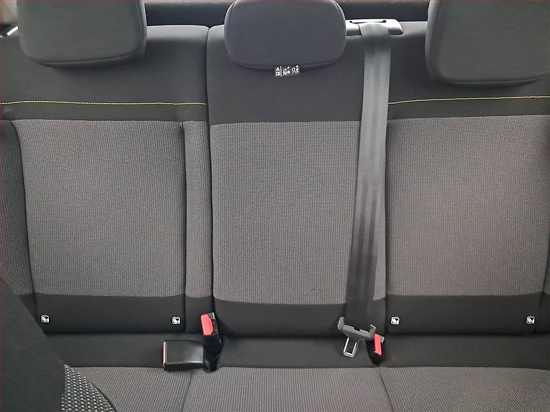 Citroën C3 (2022) 1.2 PureTech, Serv.kniha - fotka 10 z 15