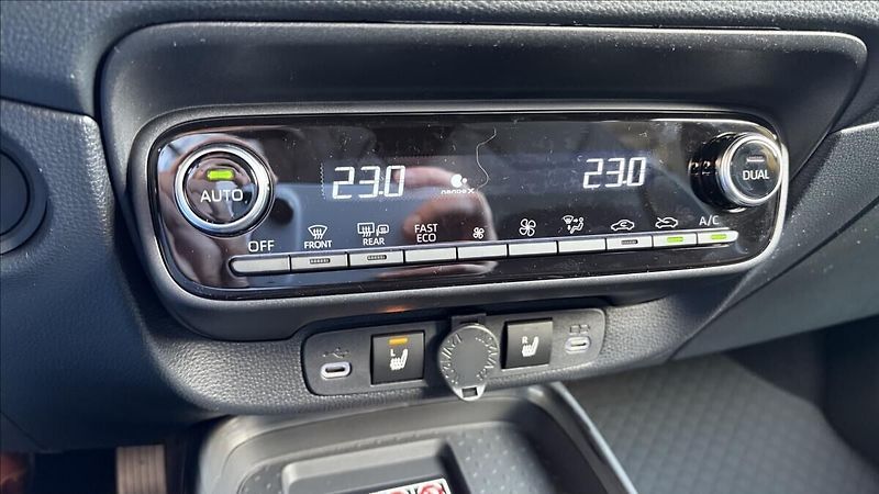 Toyota Aygo 1,5   1.5 hybrid GR Sport 85 k - fotka 16 z 19