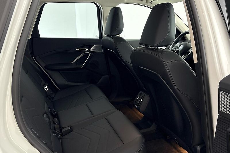 BMW X1 xDrive30e - fotka 11 z 13