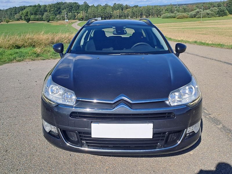 Citroën C5 (2013) 2.0 HDi PĚKNÝ STAV - fotka 2 z 30