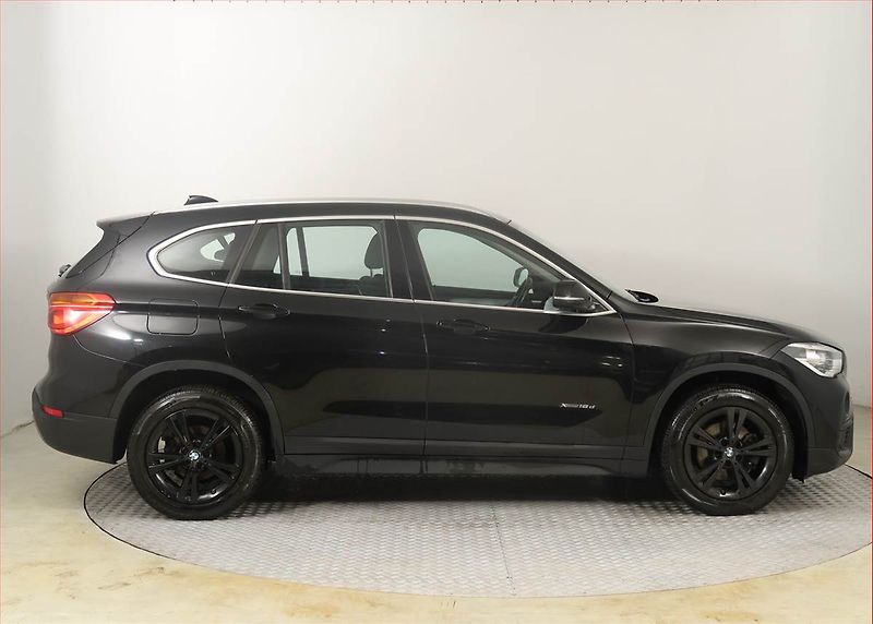 BMW X1 (2016) xDrive18d, 4X4, Automat - fotka 6 z 20