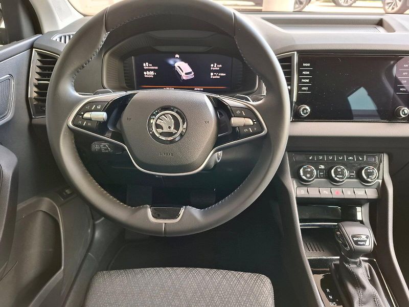 Škoda Karoq (2024) TOP SELECTION TD 110/2.0 A7A 4 - fotka 17 z 30