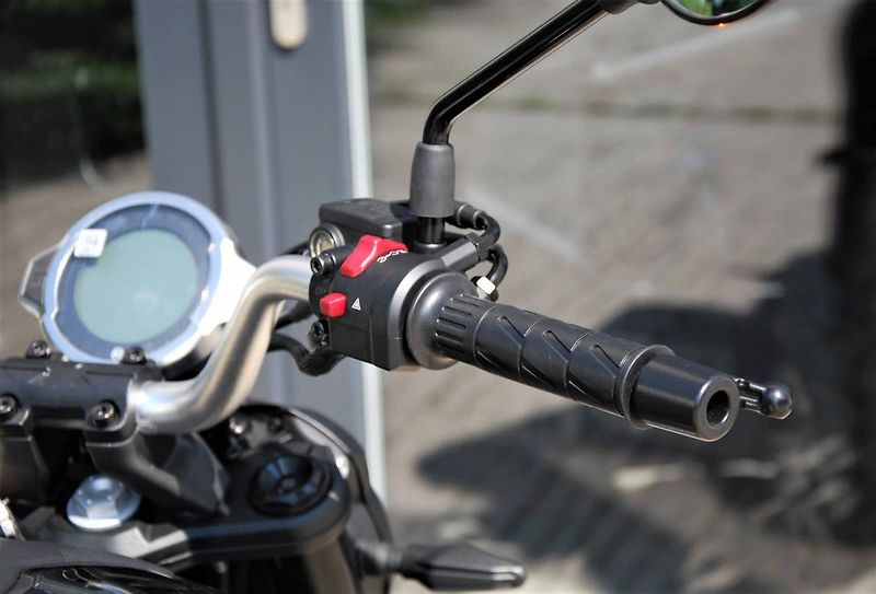 CFMOTO 300 CL-X (2026) 300CL-X BLACK - fotka 15 z 25