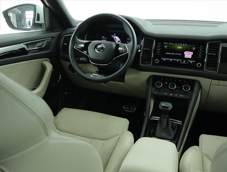 Škoda Kodiaq (2023) Laurin&Klement 2.0 TDI - fotka 7 z 18