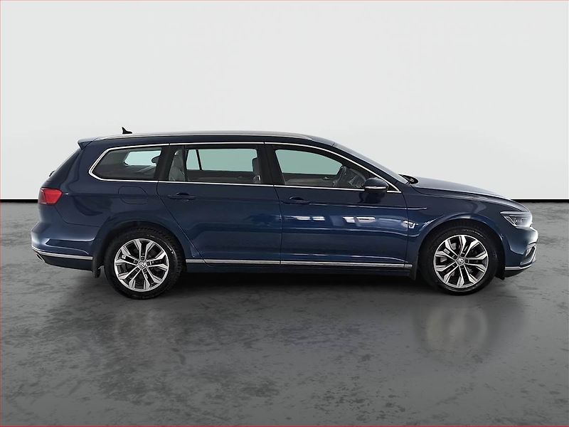Volkswagen Passat (2019) 1.6 TDI, Automat, Kůže, Navi - fotka 6 z 25