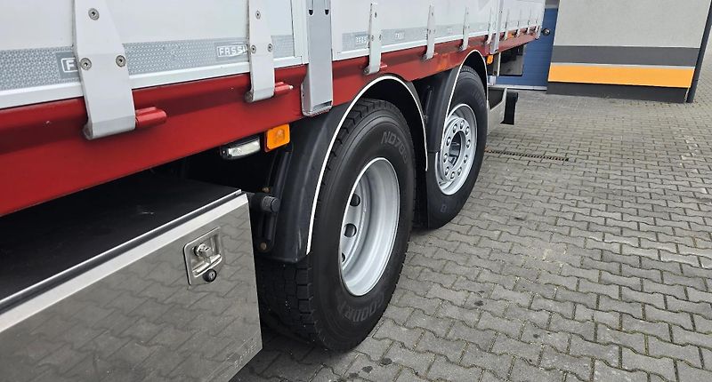 Volvo FM 380 6x2 HNJ Fassi F185 - fotka 11 z 18
