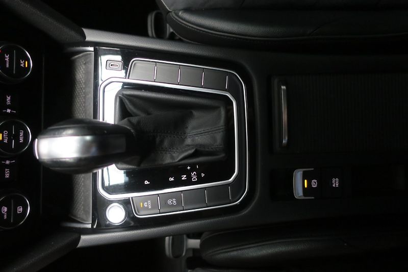 Volkswagen Arteon (2020) 2.0 TDI BMT 140kW DSG Elegance - fotka 35 z 50