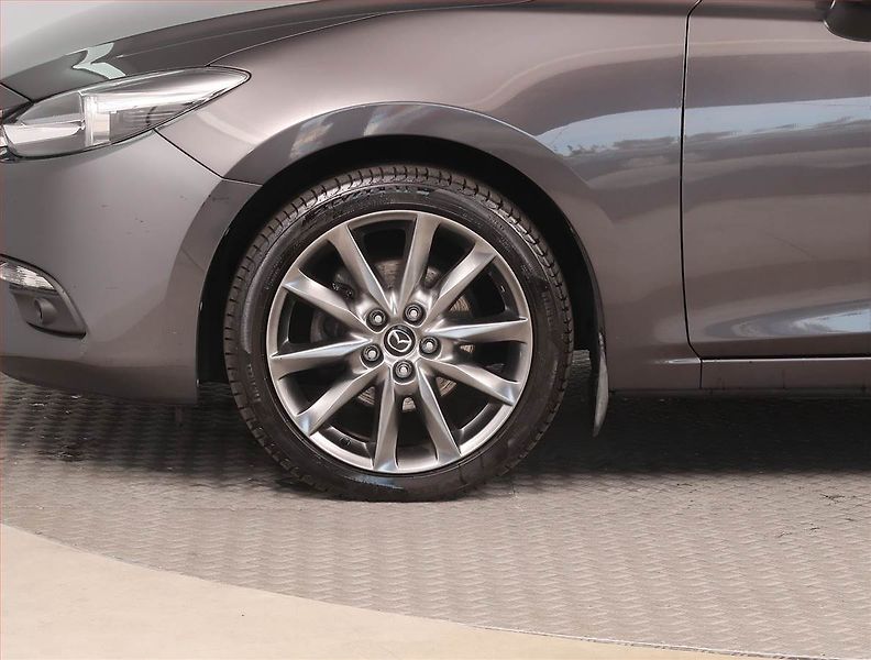 Mazda 3 (2018) 2.0 Skyactiv-G, Serv.kniha - fotka 14 z 15