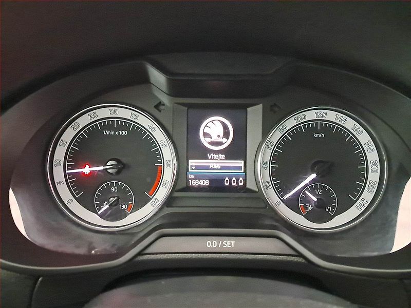 Škoda Octavia (2019) Scout 2.0 TDI, 4X4, Automat - fotka 11 z 22