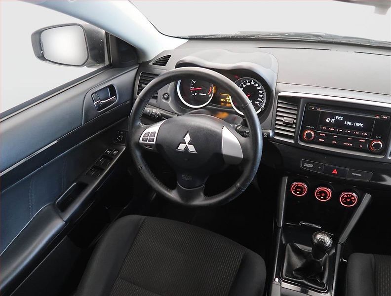 Mitsubishi Lancer (2018) 1.6 MIVEC, Serv.kniha - fotka 7 z 13