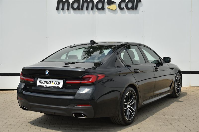 BMW Řada 5 520d xDrive M PAKET DPH ČR - fotka 7 z 30