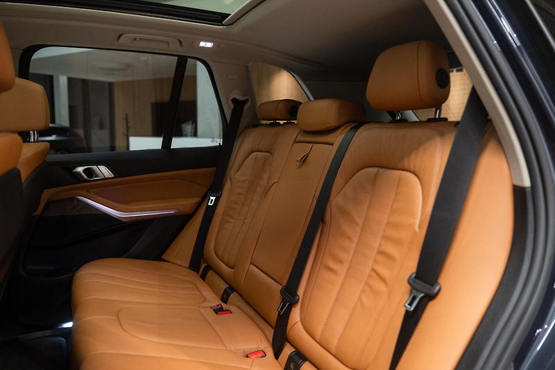 BMW X5 (2019) 30D 195 KW VZDUCH, PANO - fotka 43 z 46