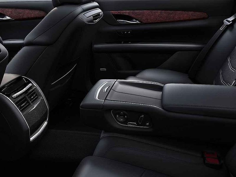 Cadillac CT6.