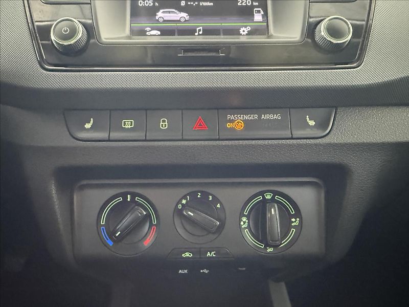 Škoda Fabia 1,2   TSI,SERVISKA,1.MAJ,Red&G - fotka 19 z 26
