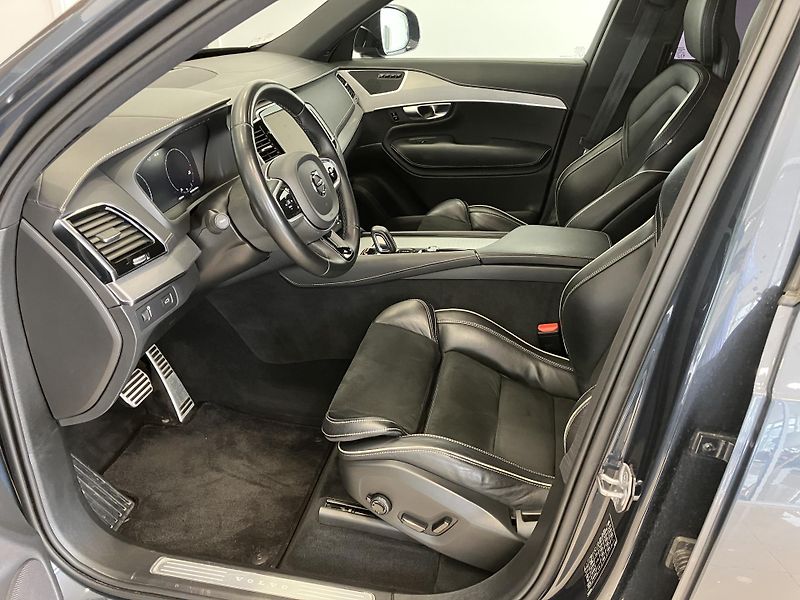 Volvo XC90 B5 AWD R-Design AT8, ČR - fotka 18 z 49
