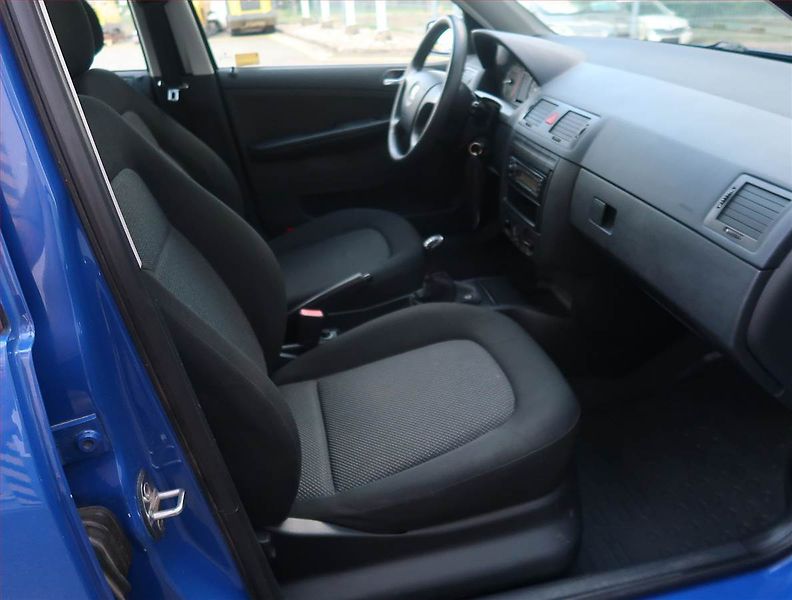 Škoda Fabia (2007) 1.2 12V, po STK, Tažné, Klima - fotka 9 z 14