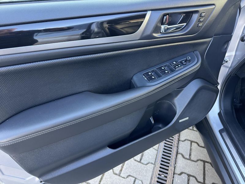Subaru Outback 2.5i BOXER 4X4 SPORT - fotka 6 z 31