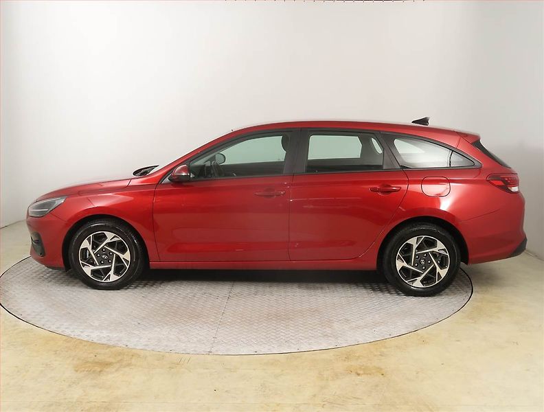 Hyundai i30 (2024) 1.0 T-GDI, Serv.kniha, Navi - fotka 3 z 19