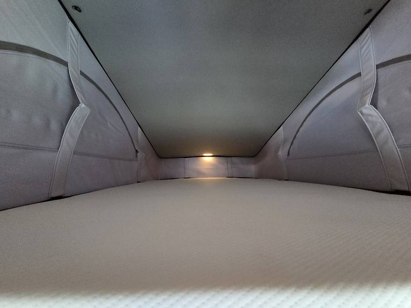 Volkswagen California Beach 2.0 TDI 4M 7míst PanAmer - fotka 24 z 72