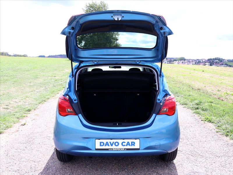 Opel Corsa 1,2 i 51kW Sport Klima CZ - fotka 9 z 30