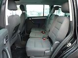 Volkswagen Touran 2,0 TDI 6rychl,TZ,Klima,7míst - náhled 18