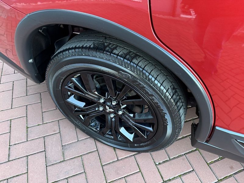Mitsubishi Outlander (2019) 2.0i Mivec AWD Automat LED - fotka 46 z 48
