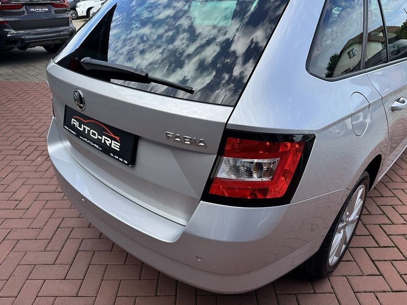 Škoda Fabia (2016) 1.2TSi Joy Navi Digi Klima - fotka 37 z 48