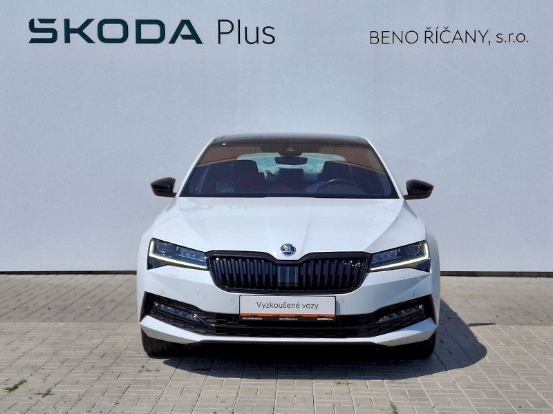 Škoda Superb (2023) Sportline 1.5TSi 110kW - fotka 4 z 35