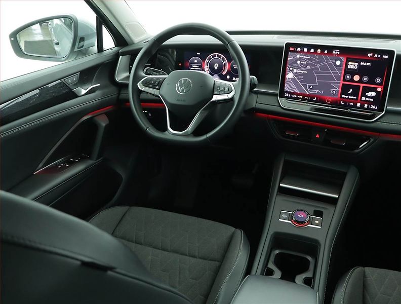 Volkswagen Tayron (2025) 1.5 eTSI - fotka 7 z 21