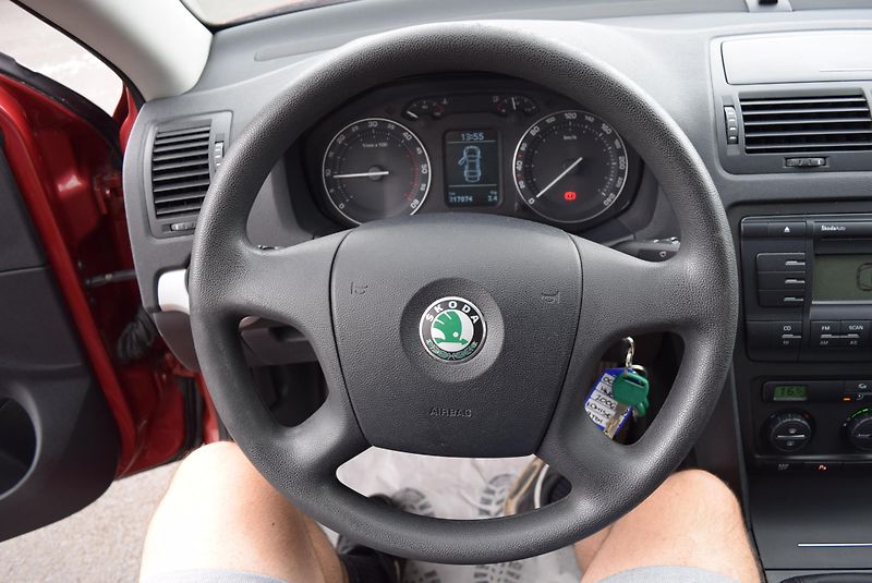 Škoda Octavia (2006) 1.9TDI 77kw ALU PARKTRONIC  - fotka 26 z 49