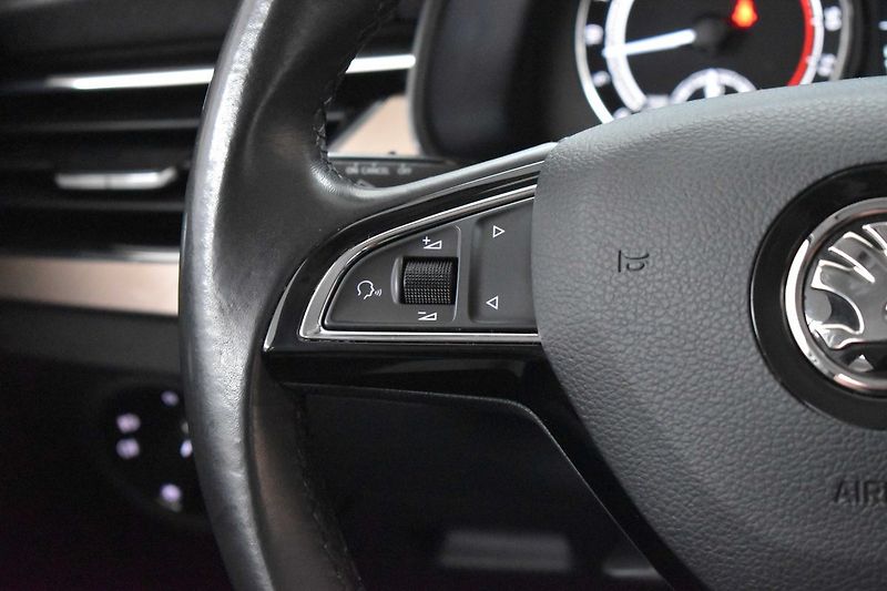 Škoda Kamiq 1.6 TDI STYLE*KESSY*ČR 1.MAJ - fotka 18 z 40