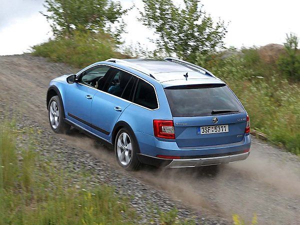 Škoda Octavia Scout.