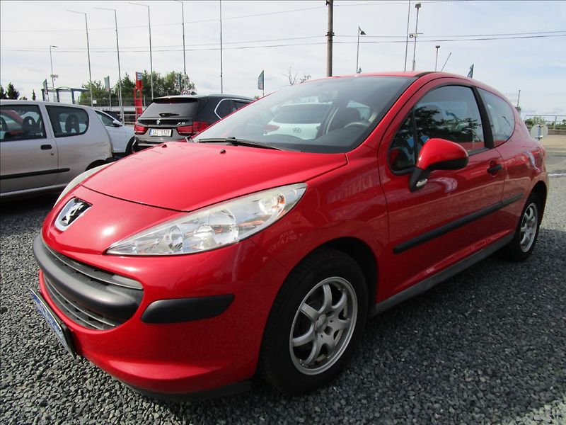 Peugeot 207 1.4i 54kW - fotka 1 z 35