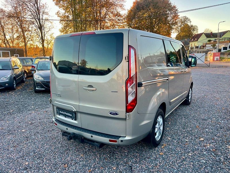 Ford Transit Custom (2013) 2.2TDCi 114 kW 5 míst L1 - fotka 5 z 19