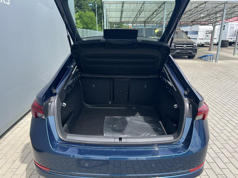 Škoda Octavia (2022) 1,5 TSi110kWSTYLEDSG REZERVACE - fotka 29 z 34
