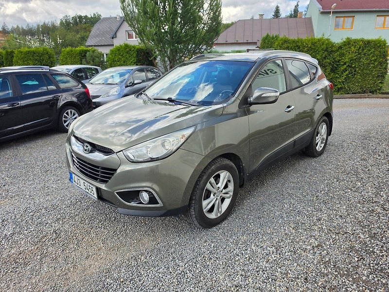 Hyundai ix35 (2012) 2.0 CRDi 4WD - fotka 8 z 34