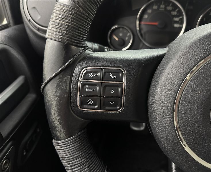 Jeep Wrangler 3,6 209kW AT PENTASTAR SERVIS - fotka 10 z 44