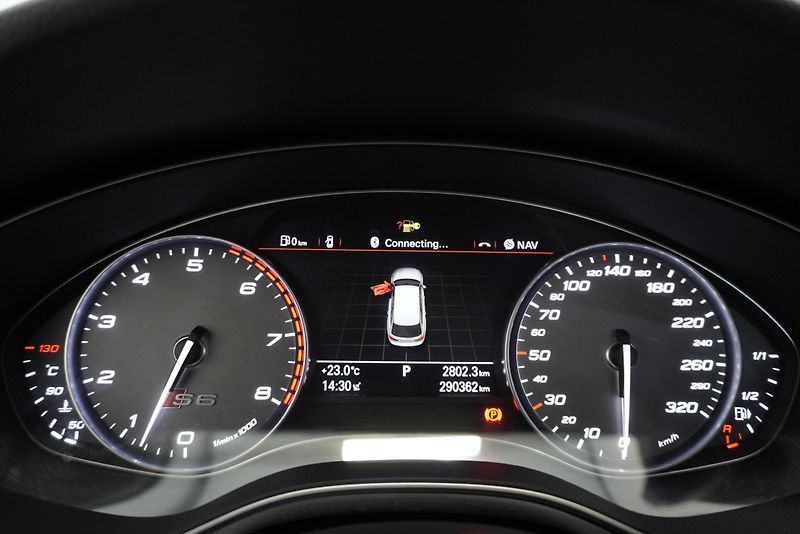 Audi S6 4.0 V8 TFSI 309kW QUATTRO TOP  - fotka 21 z 29