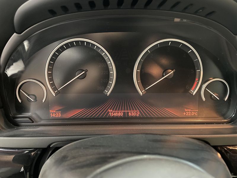 BMW Řada 5 530 XD M-Paket ČR SERVIS DPH - fotka 24 z 25