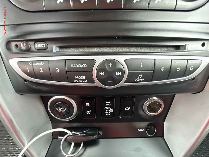 Renault Koleos (2009) 2.0 dCi 4x4, ČR, autoAC - fotka 14 z 18