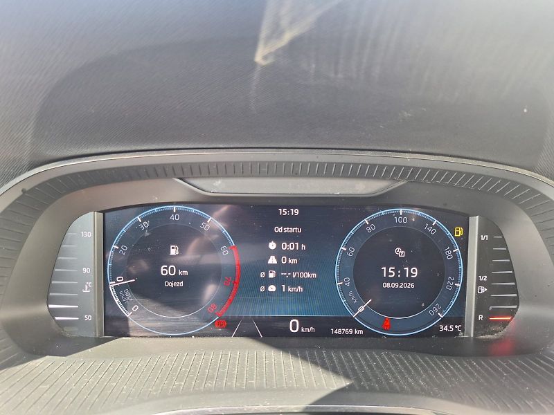 Škoda Octavia (2023) Combi / 1.5TSI / 110kW / 6MP / - fotka 12 z 30