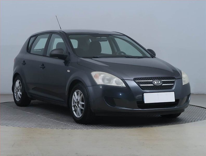 Kia Ceed (2009) 1.6 CVVT, ČR,1.maj, Serv.kniha - fotografie inzerátu