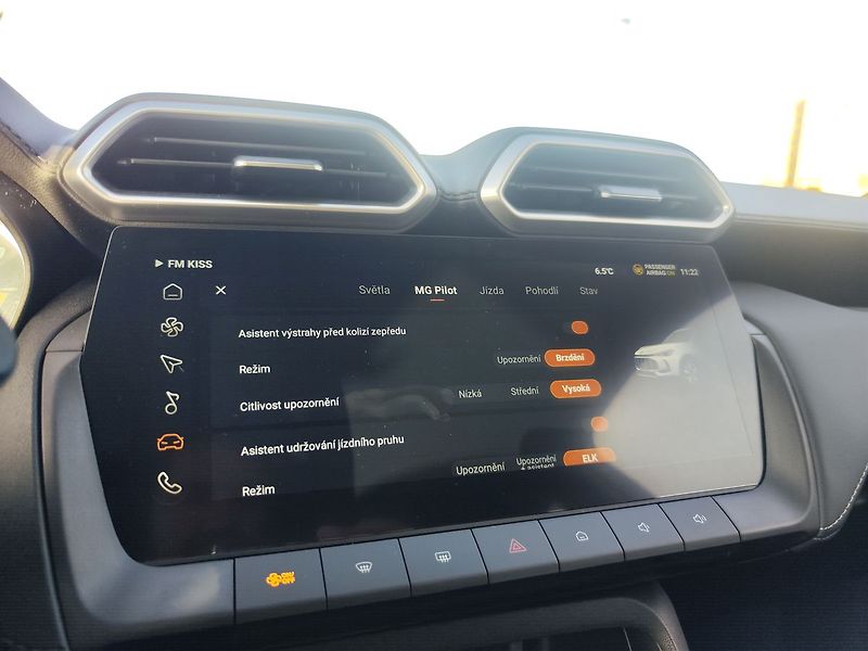 MG ZS (2025) 1.5i/85kW Elegance NOVÝ VŮZ - fotka 19 z 32