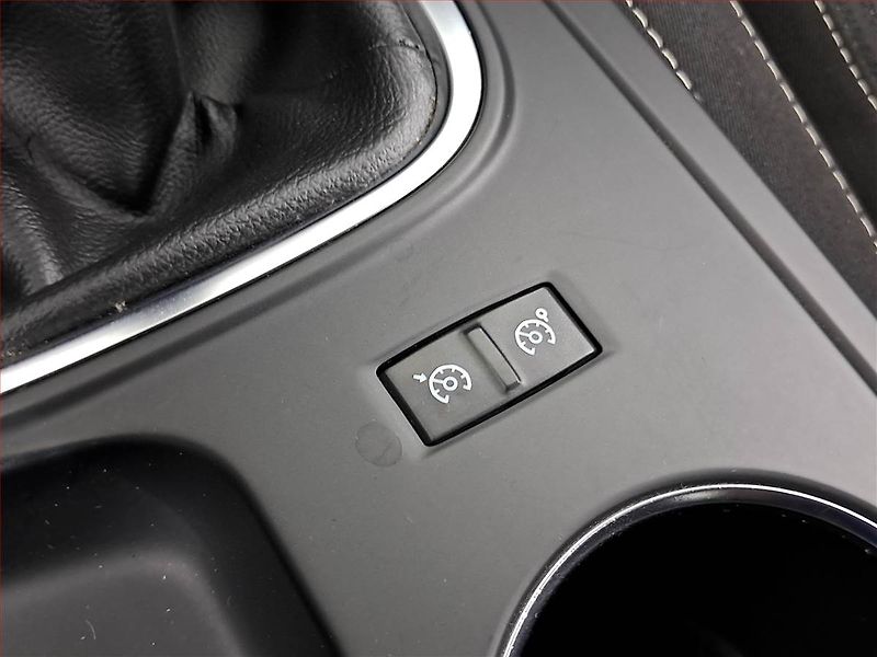 Renault Mégane (2018) 1.6 SCe, Serv.kniha, Tempomat - fotka 15 z 16