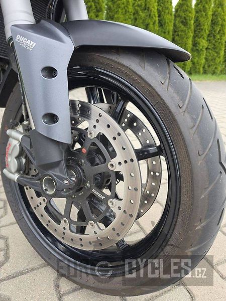 Ducati Multistrada 1200 S (2017) - fotka 8 z 19