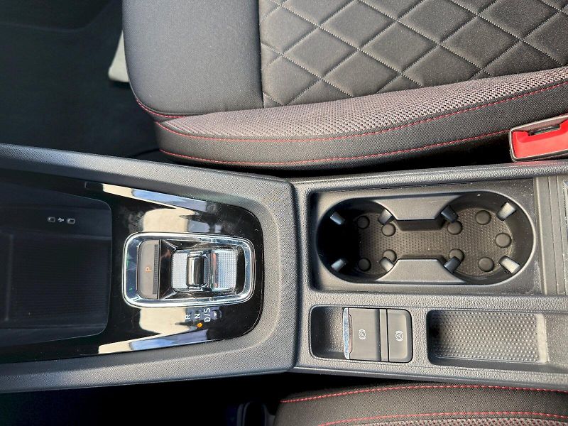Škoda Octavia (2022) Combi RS 2,0 TSI 180 kW 7-stup - fotka 25 z 27
