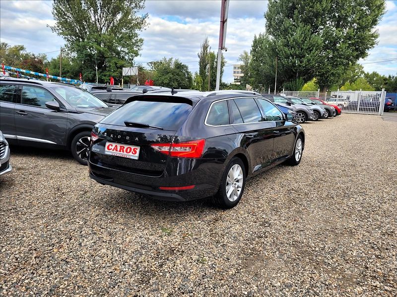 Škoda Superb 1,4 PHEV,160kw,DSG,Clever+ - fotka 6 z 49