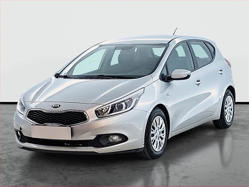 Kia Ceed (2013) 1.6 GDI, ČR,1.maj, Serv.kniha - fotka 2 z 17