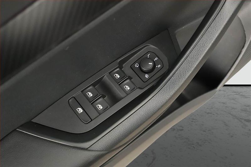 Škoda Karoq (2019) Sportline 2.0 TDI - fotka 21 z 21